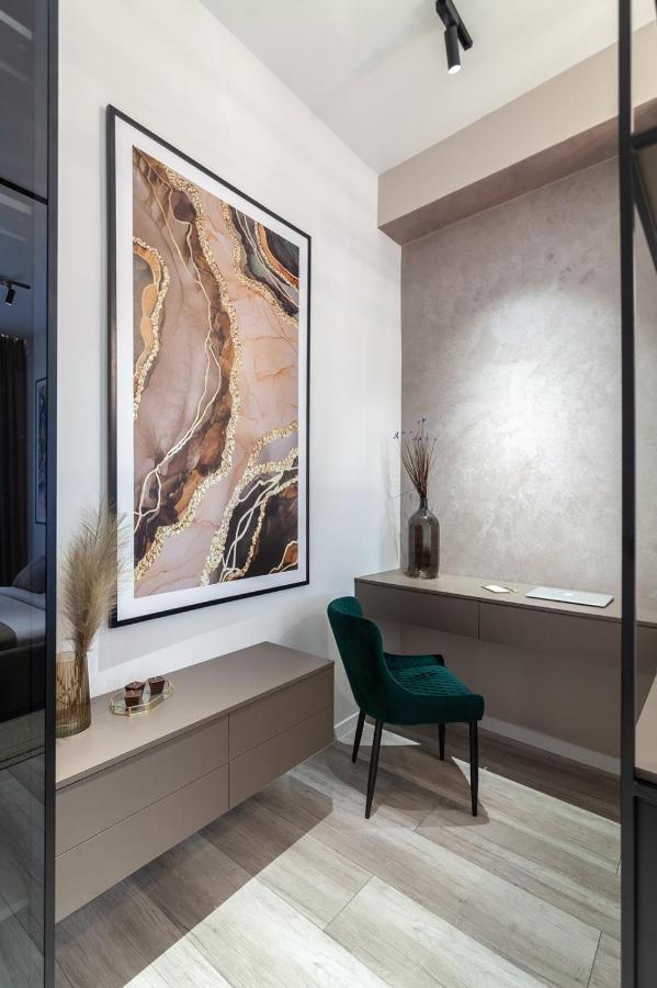 Avangard Franko* Art Apartment Leopoli Esterno foto